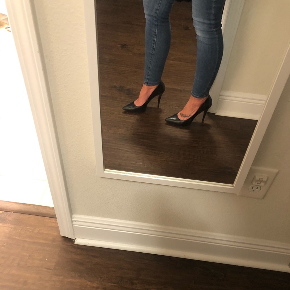 Michael Kors Pumps - Picture 7 of 8